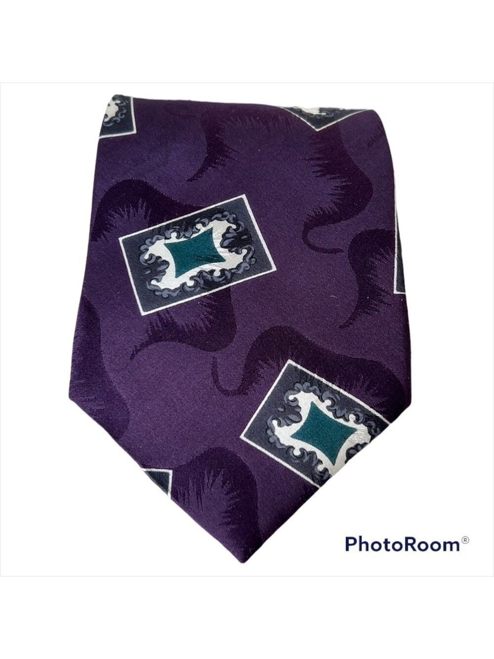𝅺VINTAGE Purple HALSTON 100% Italian Silk Tie